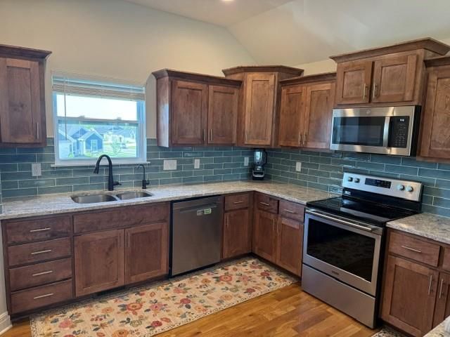 16338 Lois Lane, Basehor, KS 66007