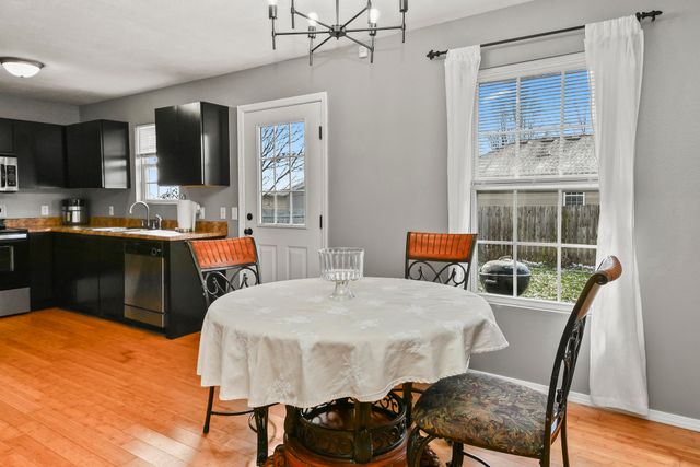 2504 W Brook Ridge Street, Springfield, MO 65803