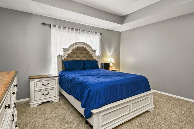 2504 W Brook Ridge Street, Springfield, MO 65803