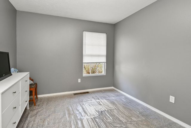 2504 W Brook Ridge Street, Springfield, MO 65803