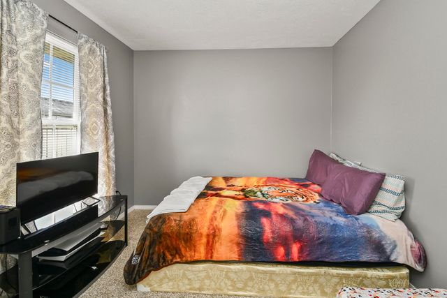 2504 W Brook Ridge Street, Springfield, MO 65803