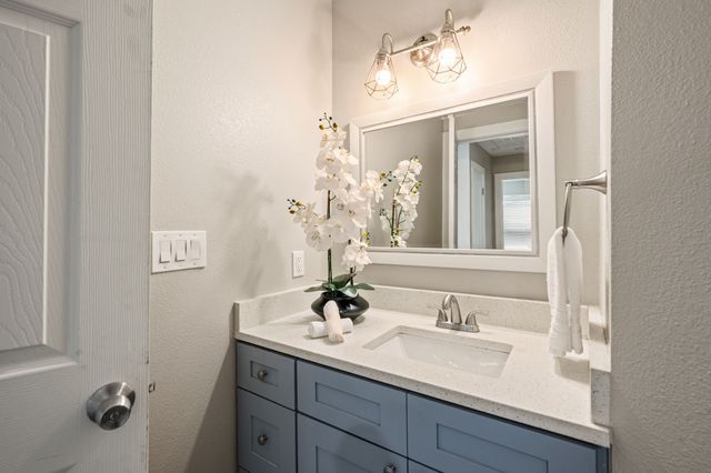 609 W Inwood Drive, Arlington, TX 76010