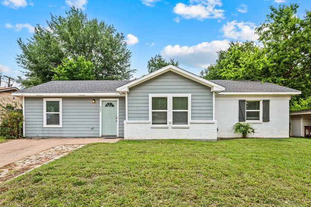 609 W Inwood Drive, Arlington, TX 76010