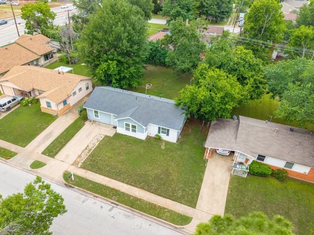 609 W Inwood Drive, Arlington, TX 76010