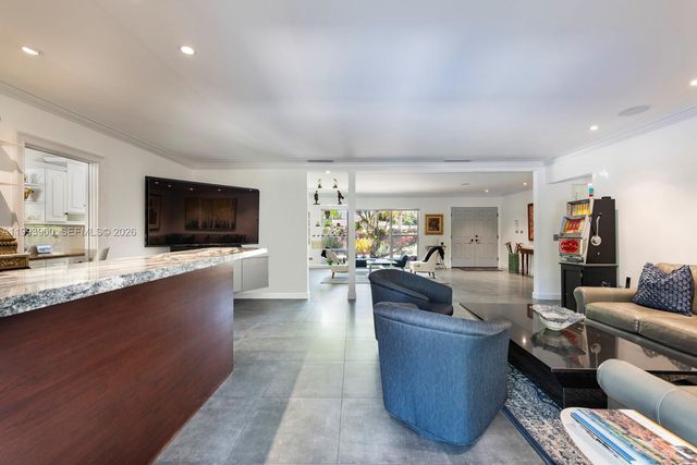 7751 Palmetto Ct, Pinecrest, FL 33156