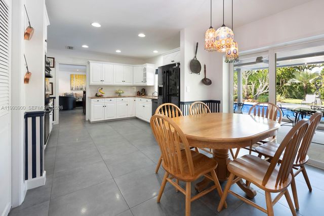 7751 Palmetto Ct, Pinecrest, FL 33156