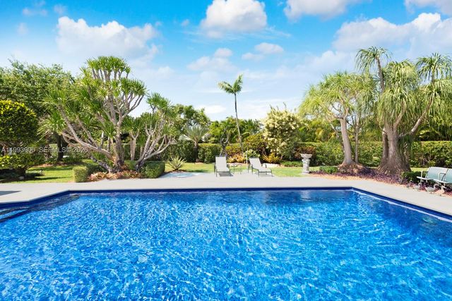 7751 Palmetto Ct, Pinecrest, FL 33156