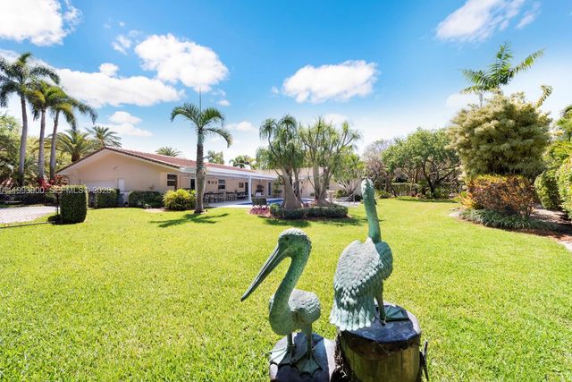 7751 Palmetto Ct, Pinecrest, FL 33156