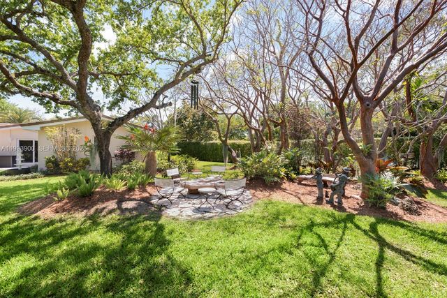 7751 Palmetto Ct, Pinecrest, FL 33156