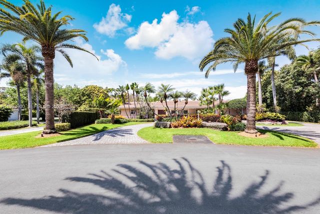 7751 Palmetto Ct, Pinecrest, FL 33156