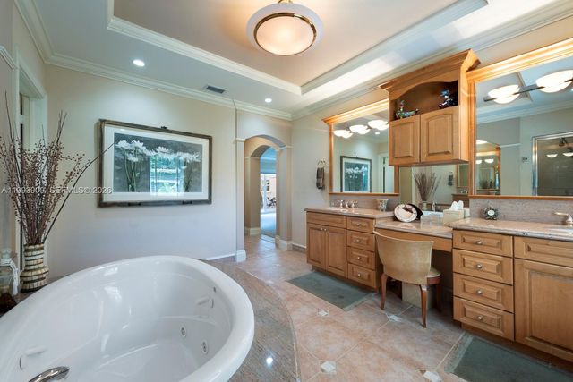 7751 Palmetto Ct, Pinecrest, FL 33156