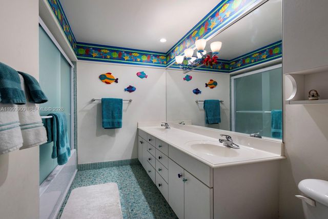 7751 Palmetto Ct, Pinecrest, FL 33156