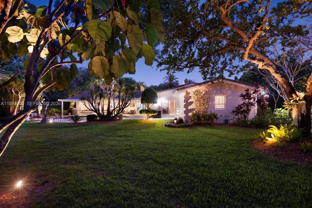 7751 Palmetto Ct, Pinecrest, FL 33156