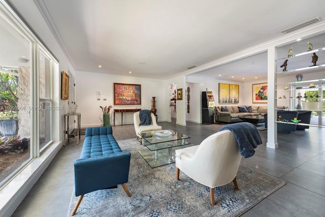 7751 Palmetto Ct, Pinecrest, FL 33156