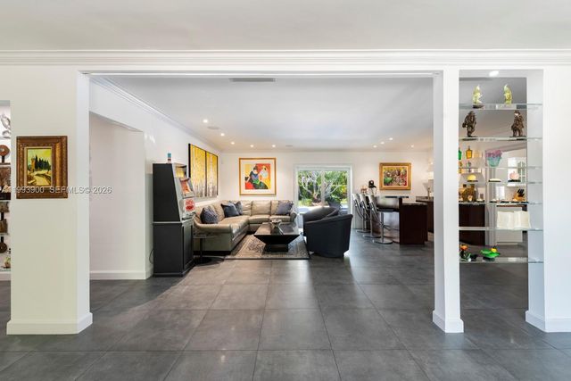 7751 Palmetto Ct, Pinecrest, FL 33156