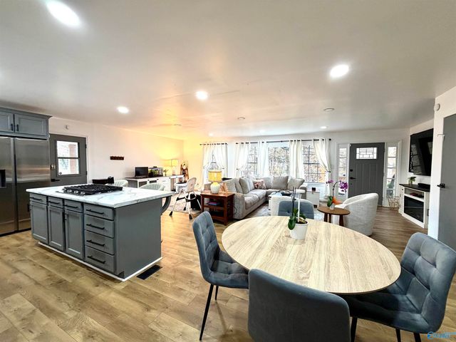 902 Highland Way, Gadsden, AL 35901