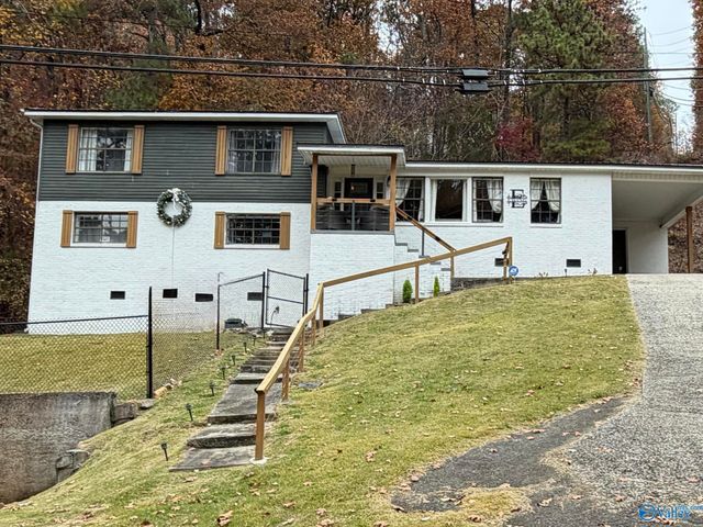 902 Highland Way, Gadsden, AL 35901