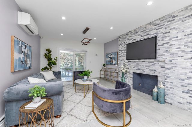 83-34 116th Street, Kew Gardens, NY 11418