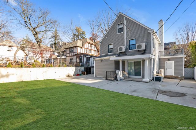 83-34 116th Street, Kew Gardens, NY 11418