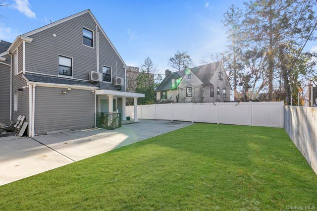 83-34 116th Street, Kew Gardens, NY 11418