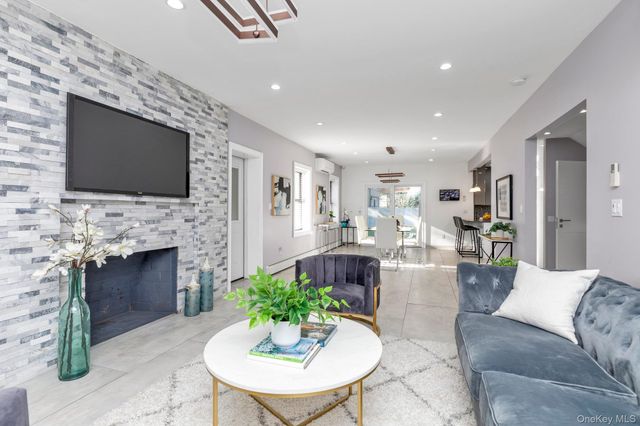 83-34 116th Street, Kew Gardens, NY 11418