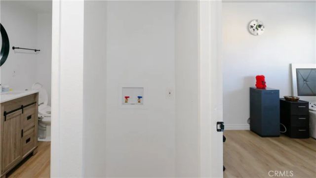 521 S Lyon 11, Santa Ana, CA 92701