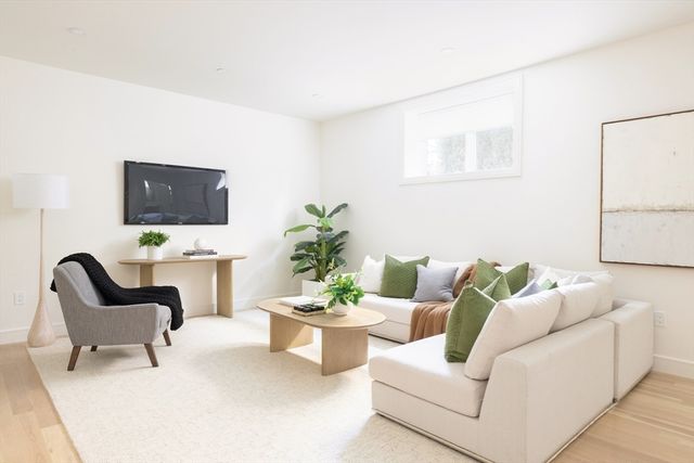 63-65 Green Street 1, Brookline, MA 02446