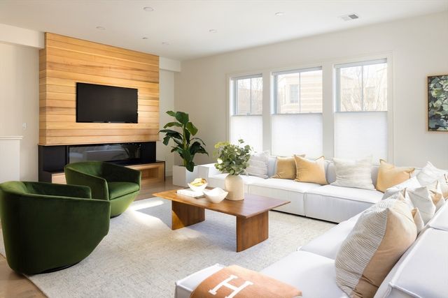 63-65 Green Street 1, Brookline, MA 02446