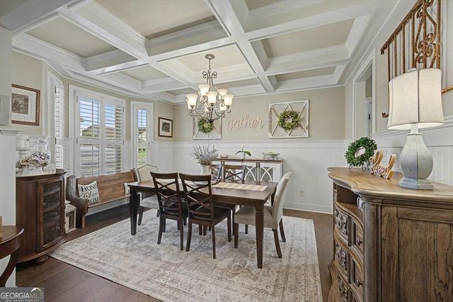 38 Grove Park Circle, Cartersville, GA 30120