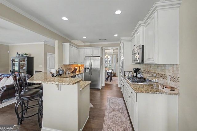 38 Grove Park Circle, Cartersville, GA 30120