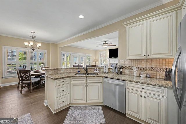 38 Grove Park Circle, Cartersville, GA 30120