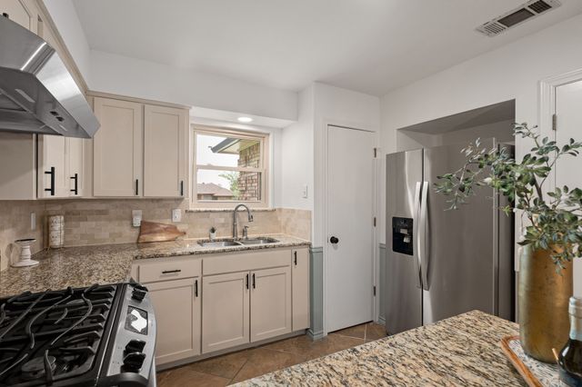 3207 Tina Street, Sachse, TX 75048