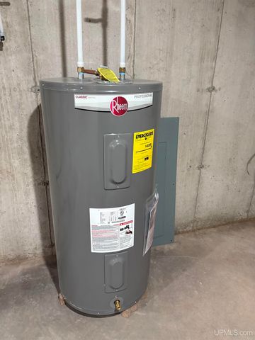 1007 Colby Hill Road, Bessemer, MI 49911