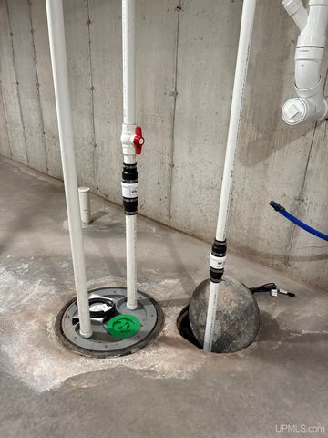 1007 Colby Hill Road, Bessemer, MI 49911