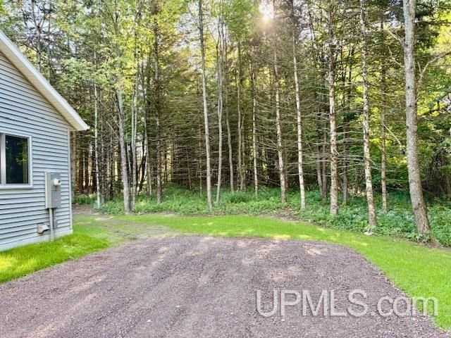 1007 Colby Hill Road, Bessemer, MI 49911