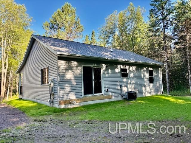 1007 Colby Hill Road, Bessemer, MI 49911