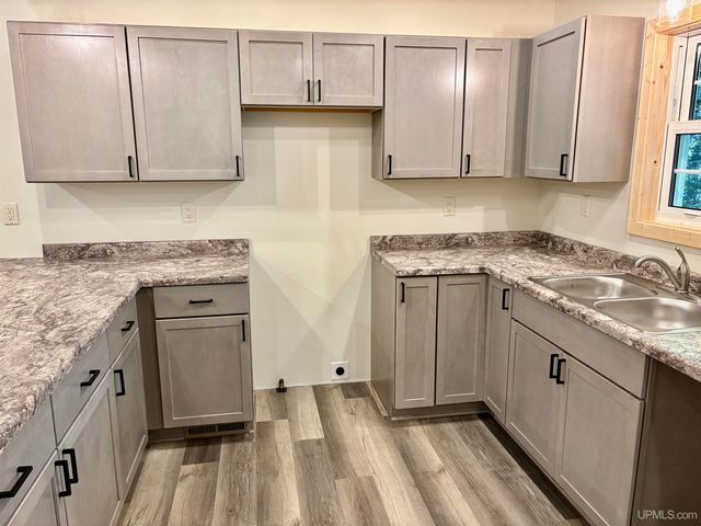 1007 Colby Hill Road, Bessemer, MI 49911