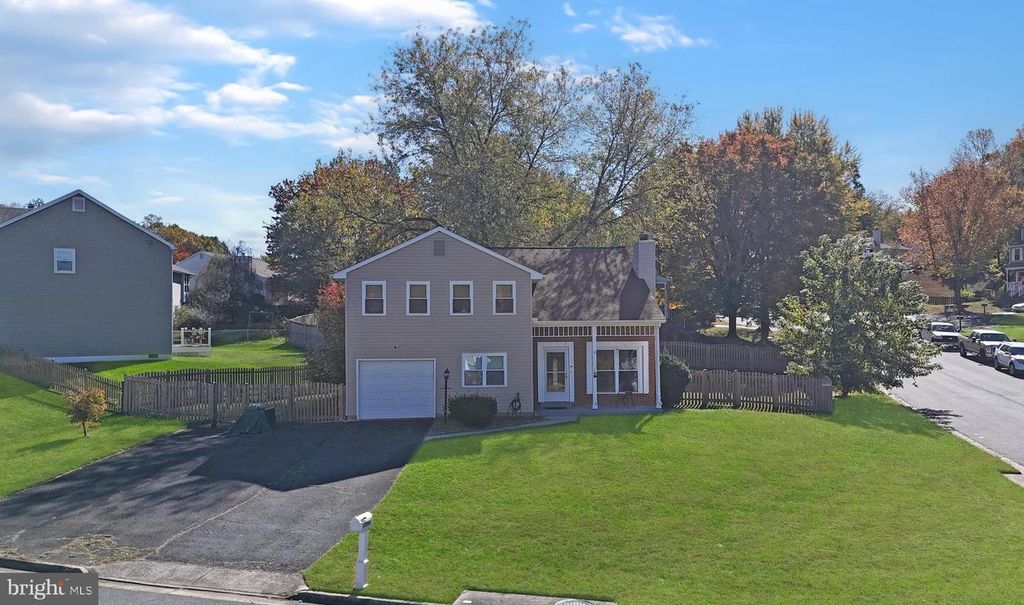 13380 PACKARD DR, Woodbridge, VA 22193