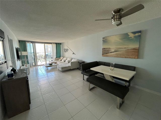 121 Golden Isles Dr 703, Hallandale Beach, FL 33009