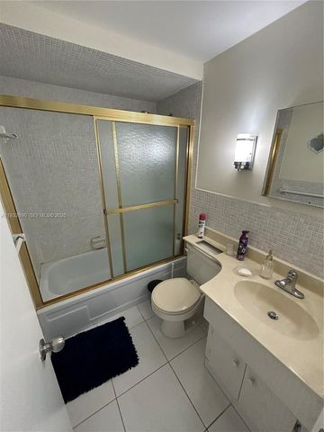 121 Golden Isles Dr 703, Hallandale Beach, FL 33009