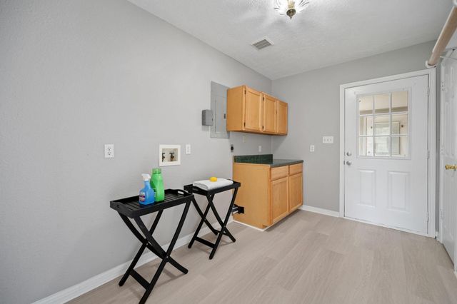 23243 Laura Lane, New Caney, TX 77357