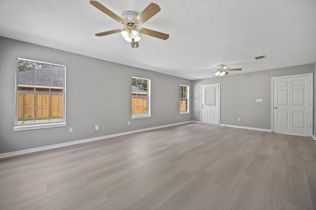 23243 Laura Lane, New Caney, TX 77357