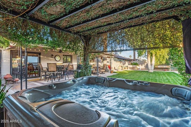 8543 E JACKRABBIT Road, Scottsdale, AZ 85250