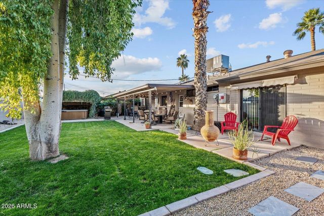 8543 E JACKRABBIT Road, Scottsdale, AZ 85250