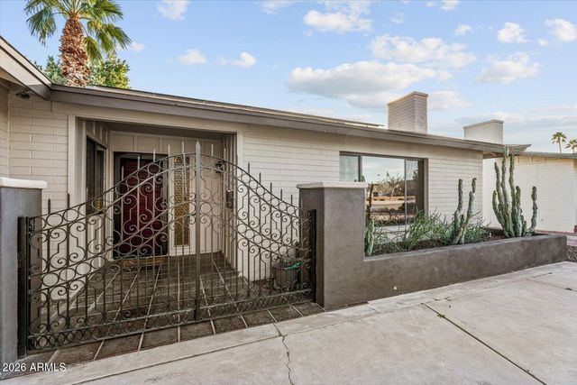 8543 E JACKRABBIT Road, Scottsdale, AZ 85250