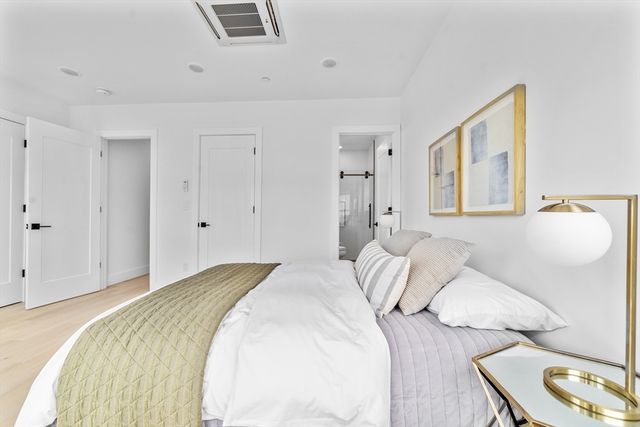 208 Spencer 7, Chelsea, MA 02150