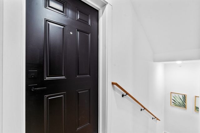 208 Spencer 7, Chelsea, MA 02150