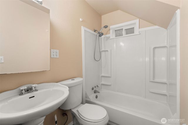 600 S Diamond Street, Centralia, WA 98531