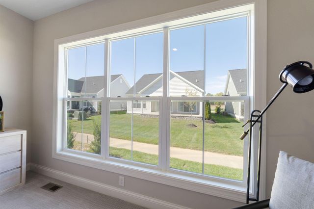 4282 Laguna Loop, Lewis Center, OH 43035