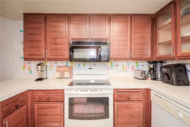 43756 Avenida Alicante, Palm Desert, CA 92211